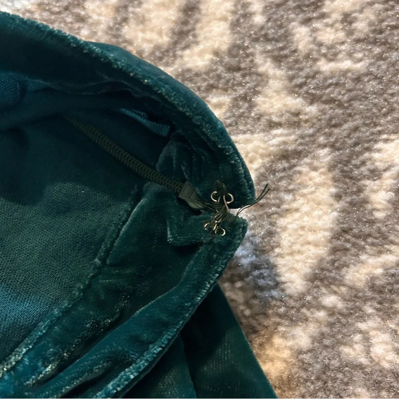 Free People Skirts Free People Vivienne Velvet Mini Skirt Size 2 - Picture 7 of 11